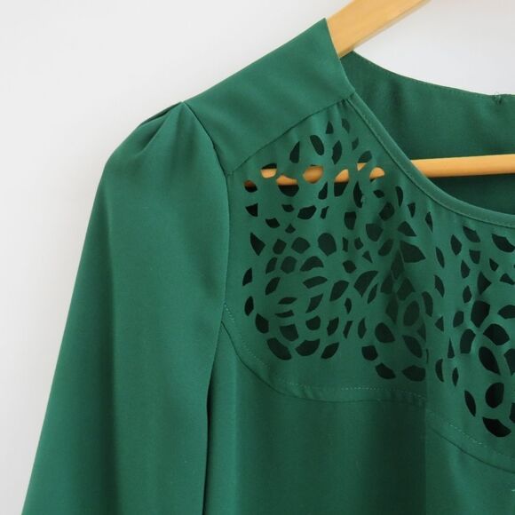 Anthropologie Womens 0 Petite HD in Paris Dara Green Laser Cut Minimalist Blouse - Picture 3 of 15